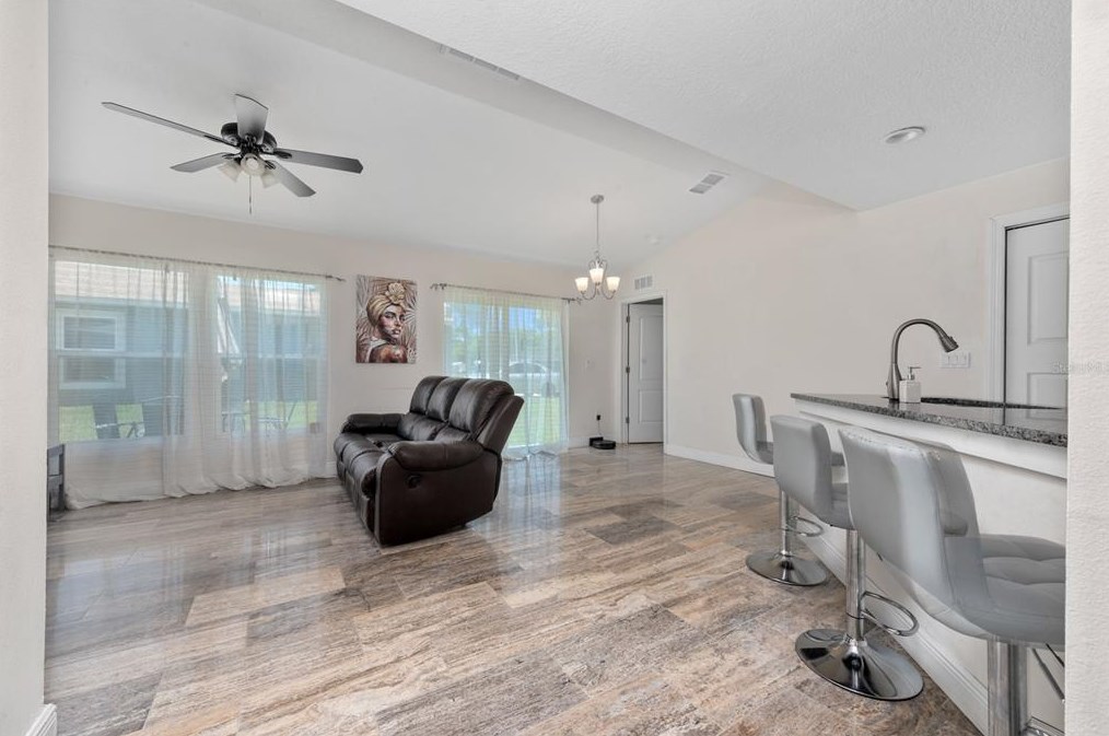 1332 Highland Ave, Apopka FL  32703-0071 exterior