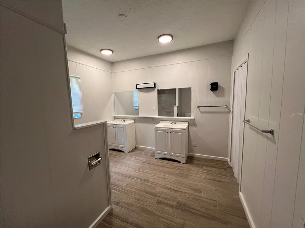 611 Plymouth Ave, Deland FL  32720-3259 exterior