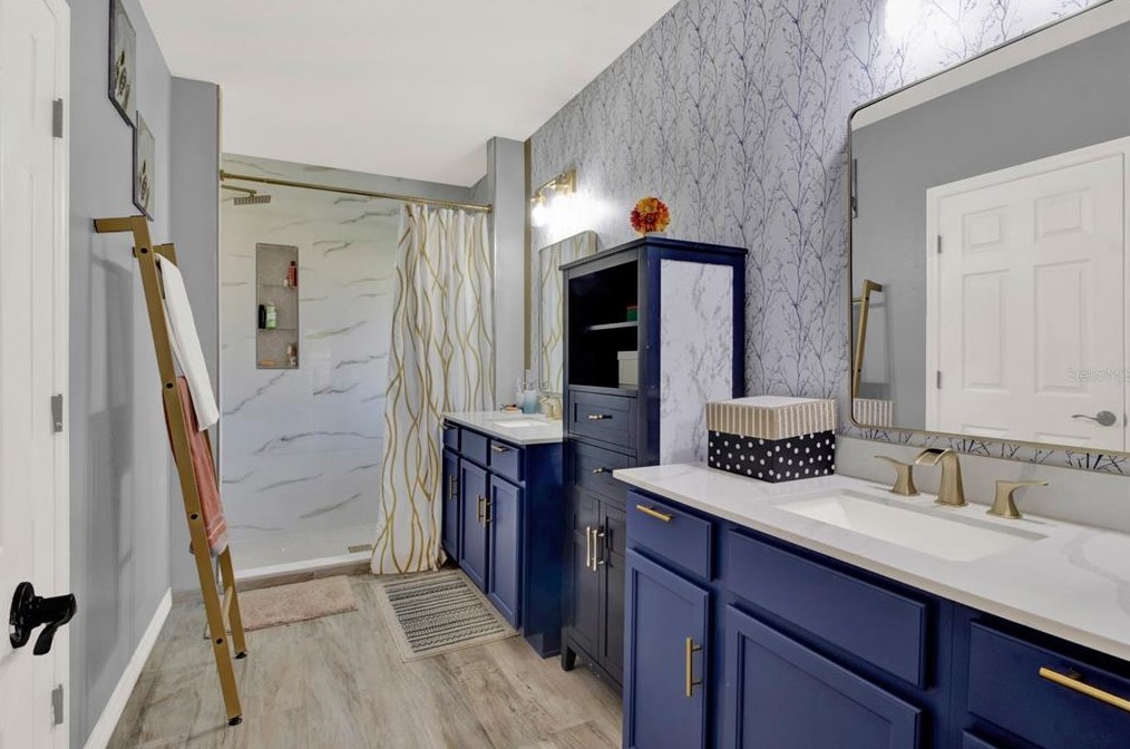 3844 Gulf Shore Cir, Kissimmee FL  34746-1818 exterior