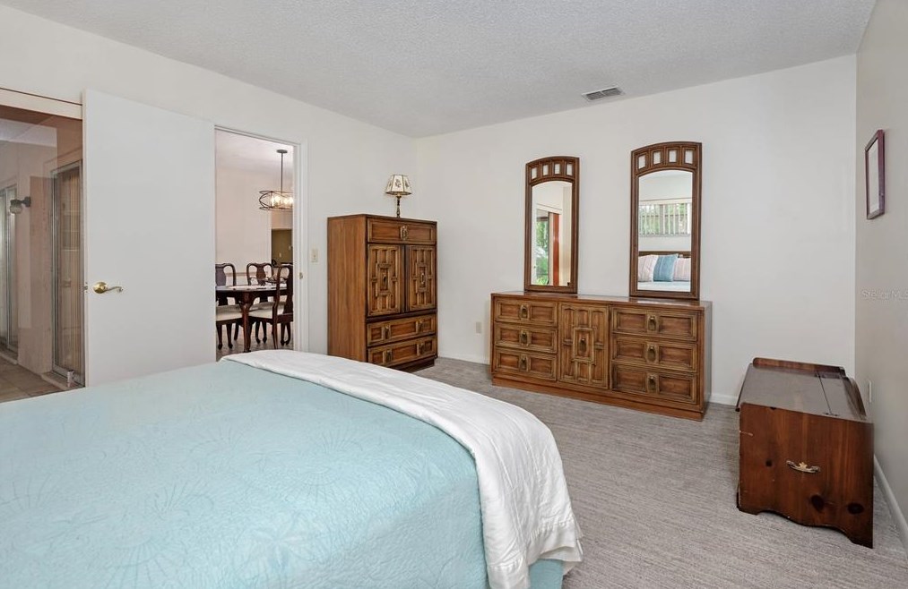 111 Eastern Frk, Longwood FL  32750-2781 exterior