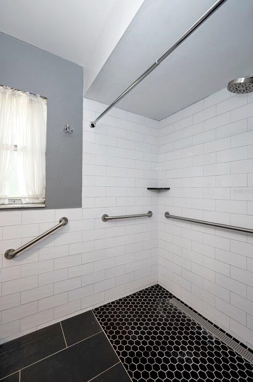 111 Eastern Frk, Longwood FL  32750-2781 exterior