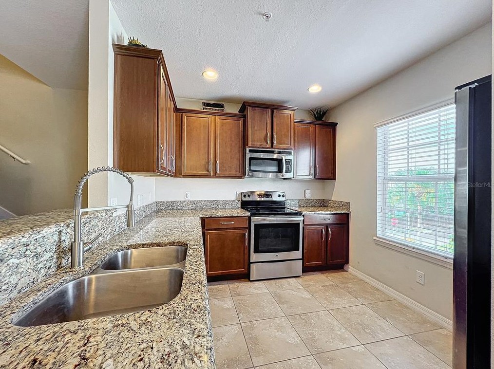 365 Old Farm Ln, Casselberry FL  32708-7109 exterior