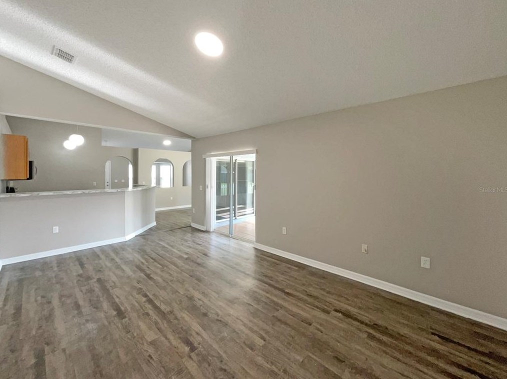 805 Alpine Ct, Kissimmee FL 34758-3401 exterior