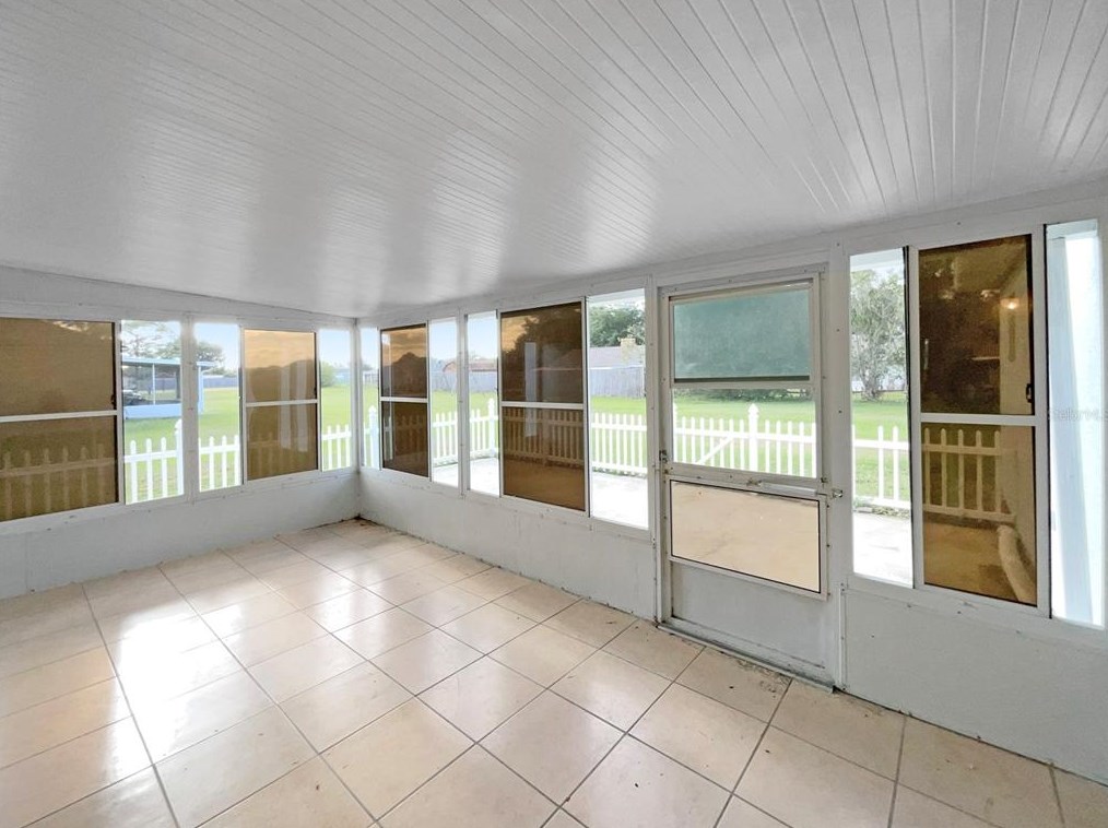 805 Alpine Ct, Kissimmee FL 34758-3401 exterior