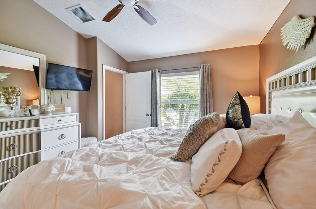 2107 Colville Chase Dr, Ruskin FL  33570-6306 exterior