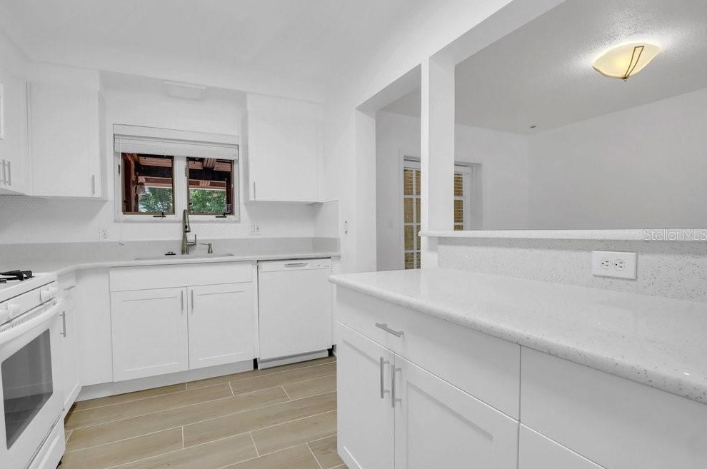 1212 Anderson St, Orlando FL 32805-2553 exterior