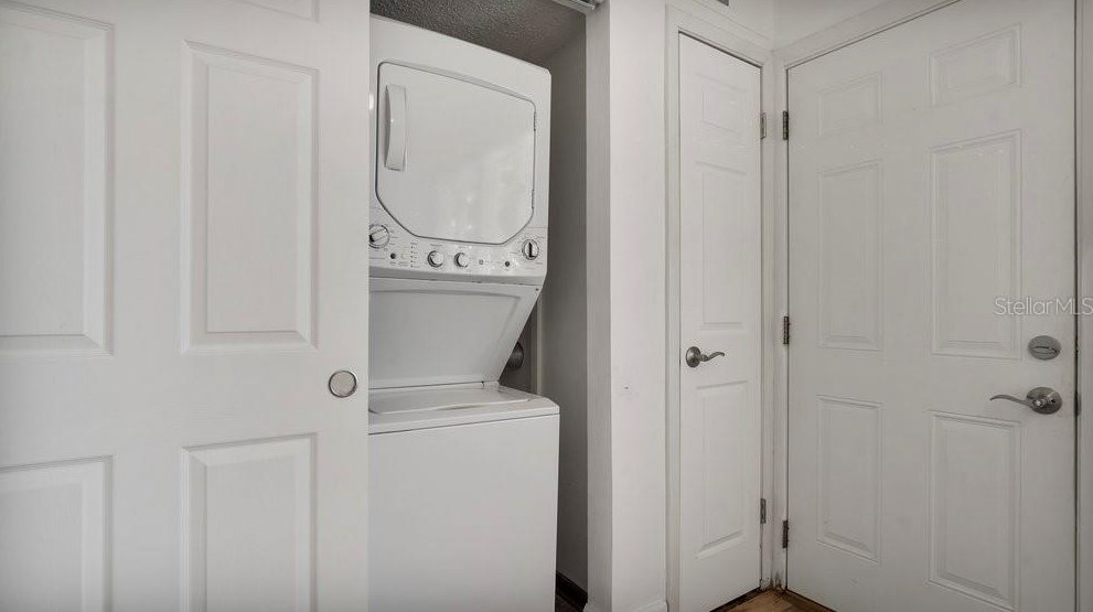 1212 Anderson St, Orlando FL 32805-2553 exterior