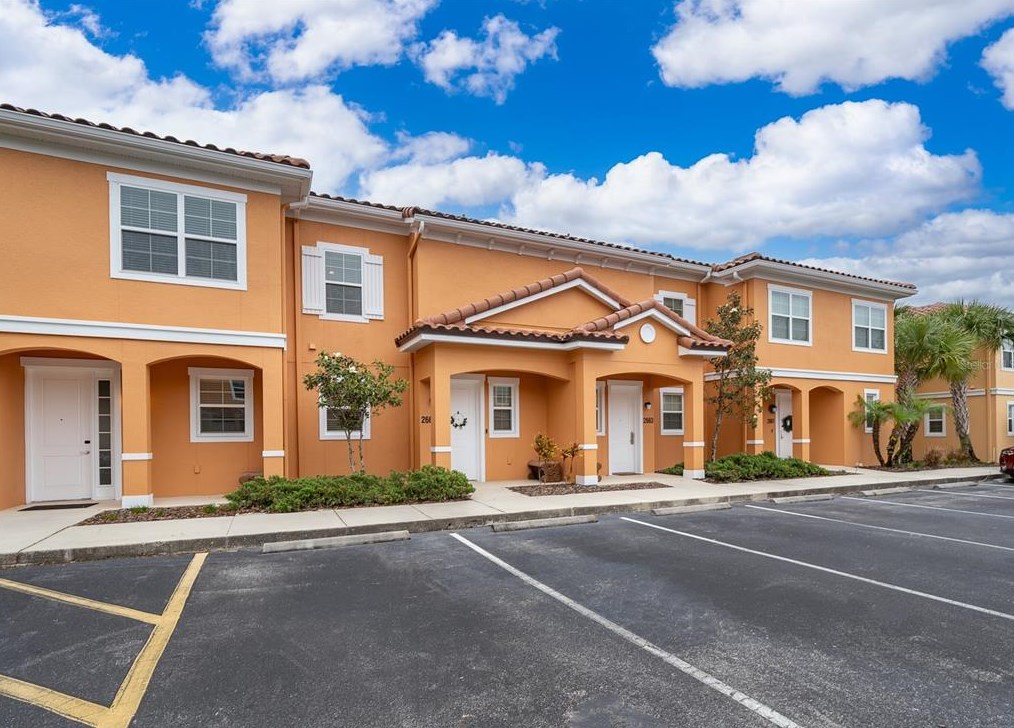 2665 Triumph Way, Kissimmee FL  34746-7138 exterior