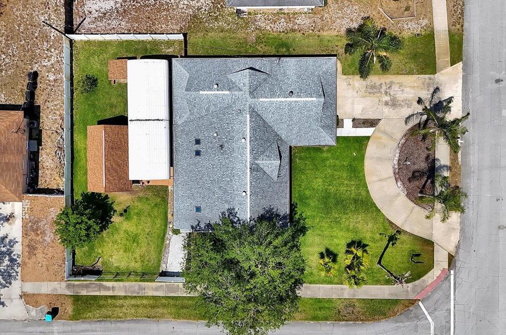 1333 Clayton Dr, Deltona FL  32725-7453 exterior