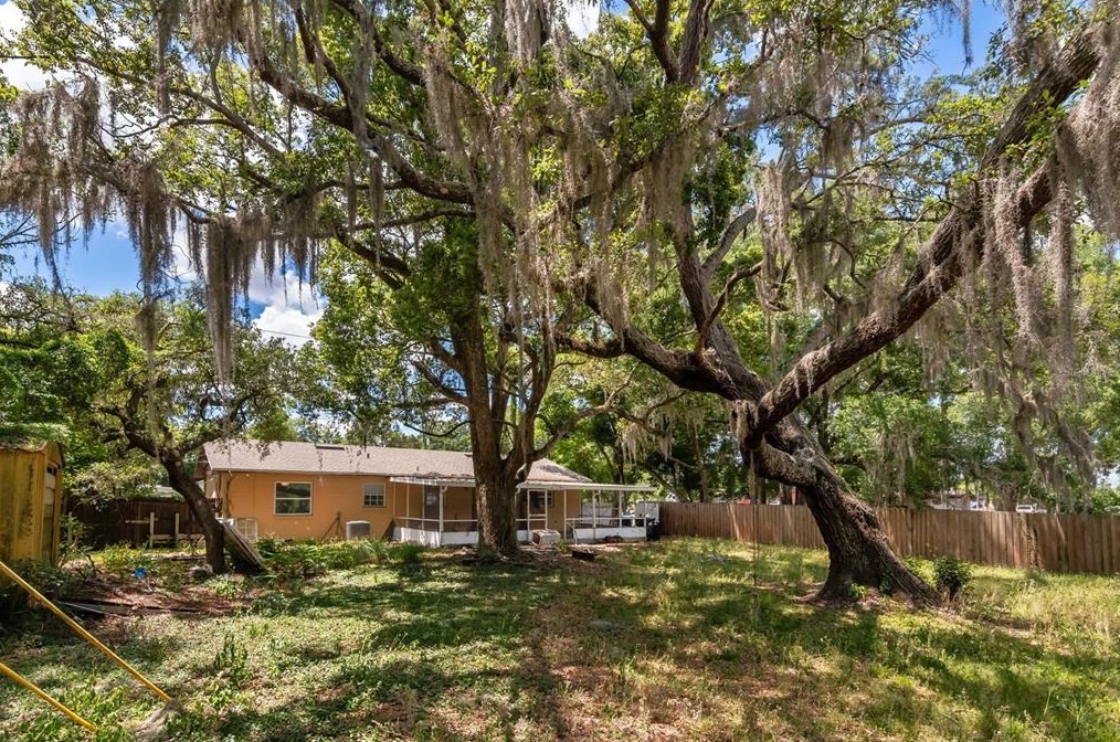 7125 Clarcona Ocoee Rd, Orlando FL 32818-1227 exterior