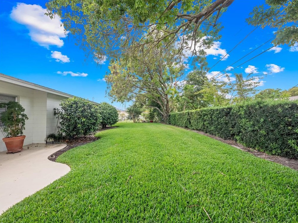 4702 Raymar Dr, Orlando FL  32839-1311 exterior