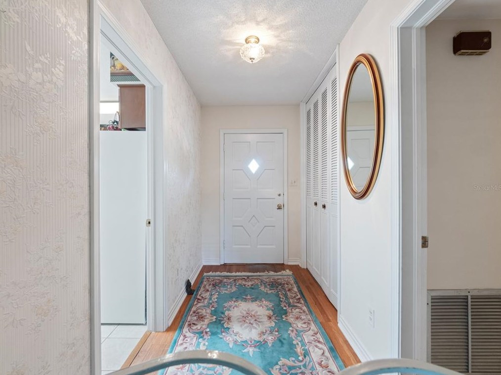 4702 Raymar Dr, Orlando FL  32839-1369 exterior