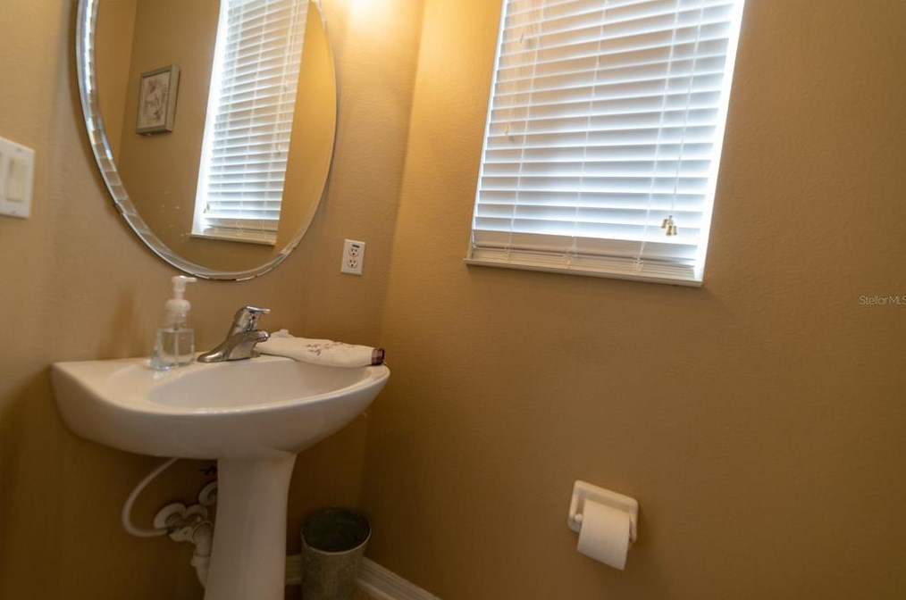 342 Cortona Dr, Orlando FL  32828-6745 exterior