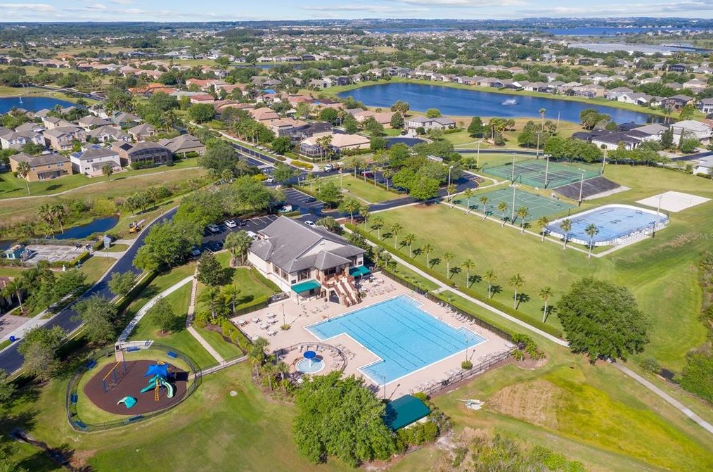 1226 Portmoor Way, Winter Garden FL  34787-4622 exterior