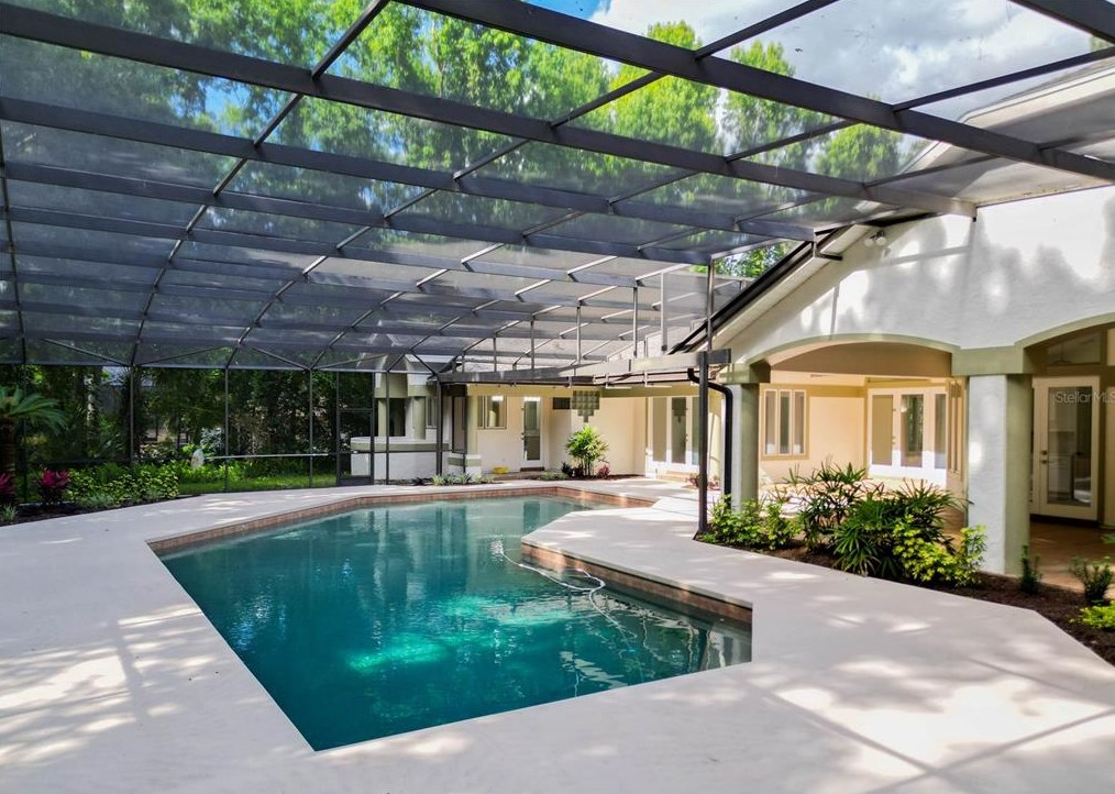 2062 Hutton Pt, Longwood FL  exterior