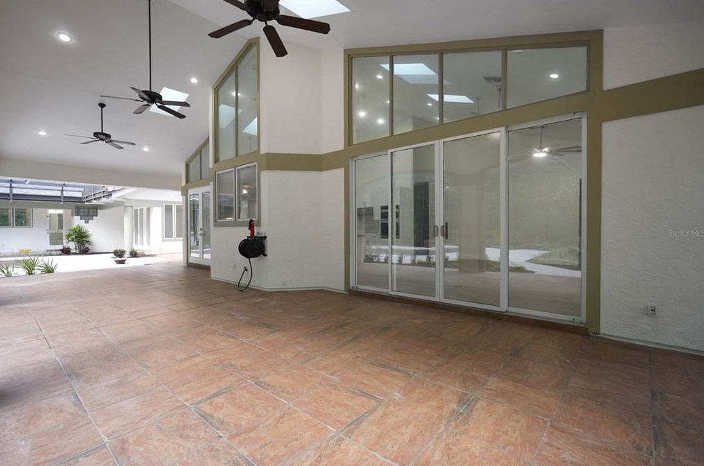 2062 Hutton Pt, Longwood FL  exterior