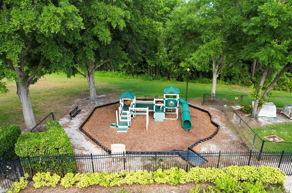 2715 Snow Goose Ln, Lake Mary FL  32746-7411 exterior