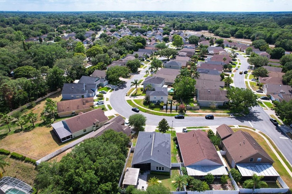 2715 Snow Goose Ln, Lake Mary FL  32746-7411 exterior