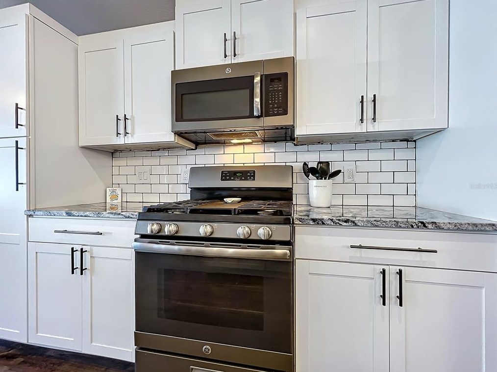 2715 Snow Goose Ln, Lake Mary FL  32746-7411 exterior