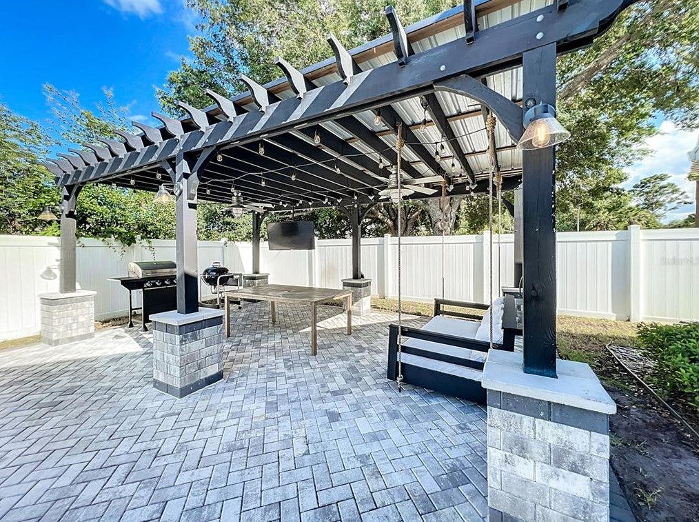 2715 Snow Goose Ln, Lake Mary FL  32746-7411 exterior