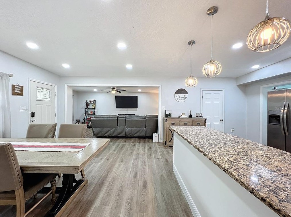 4210 Haverstraw Ave, Orlando FL 32812-5817 exterior