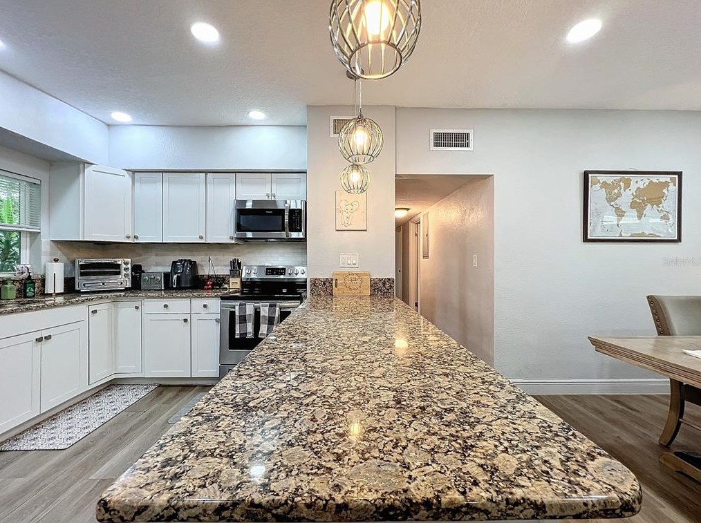 4210 Haverstraw Ave, Orlando FL 32812-5817 exterior