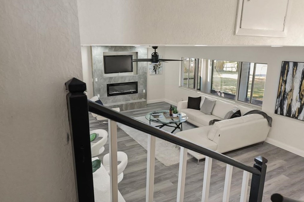 852 Pinewood St, Daytona Beach FL  32117-4574 exterior