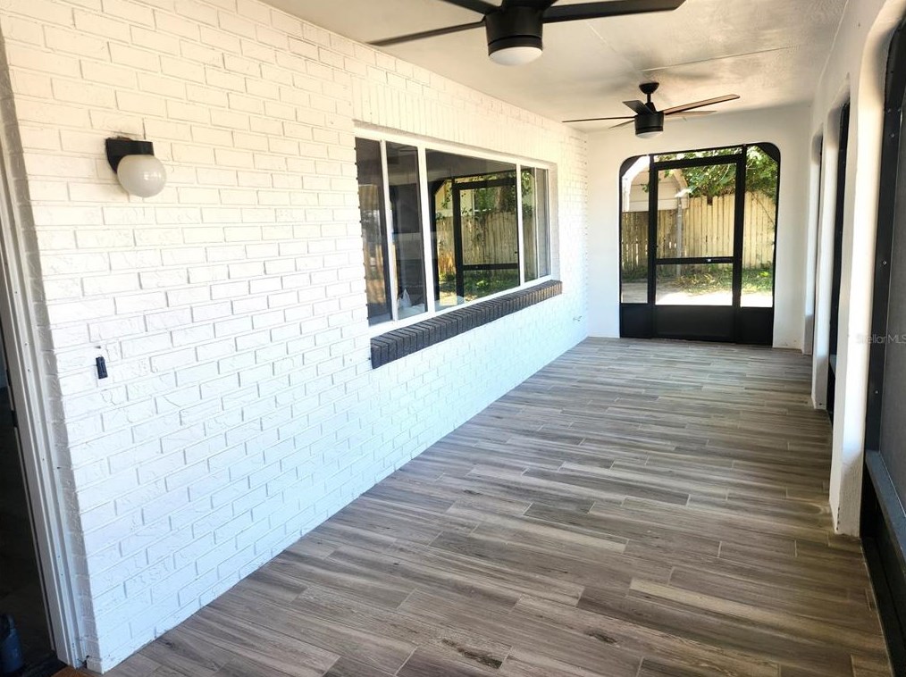 852 Pinewood St, Daytona Beach FL  32117-4574 exterior