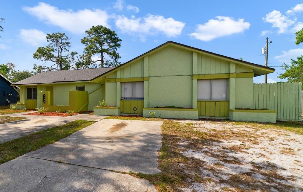 3293 Split Willow Dr, Orlando FL  32808-3736 exterior