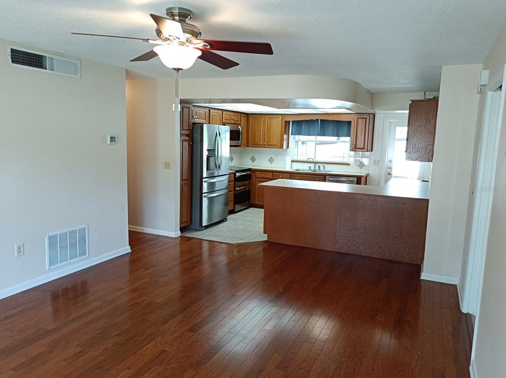 533 Teakwood Dr, Altamonte Springs FL 32714-7429 exterior