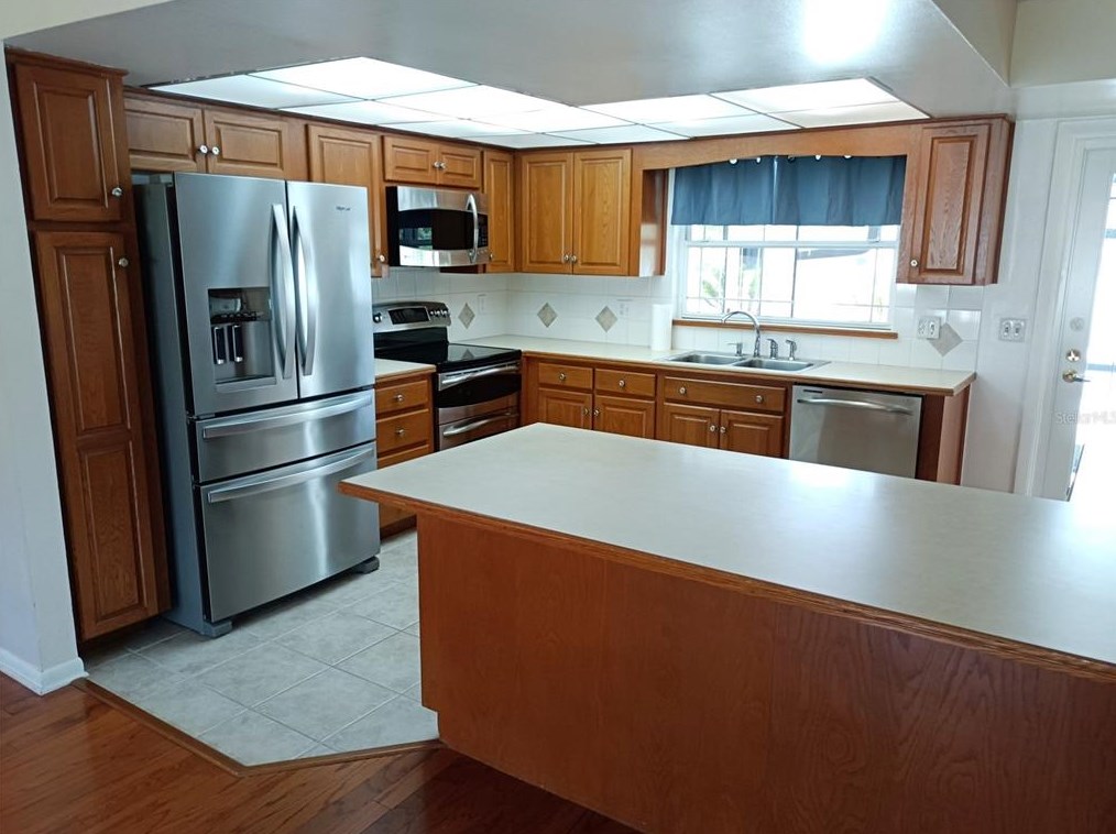 533 Teakwood Dr, Altamonte Springs FL 32714-7429 exterior