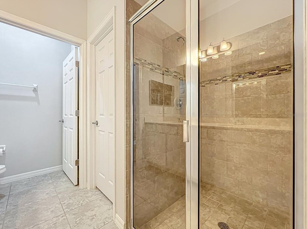 2422 7 Oaks Dr, Saint Cloud FL  34772-0078 exterior