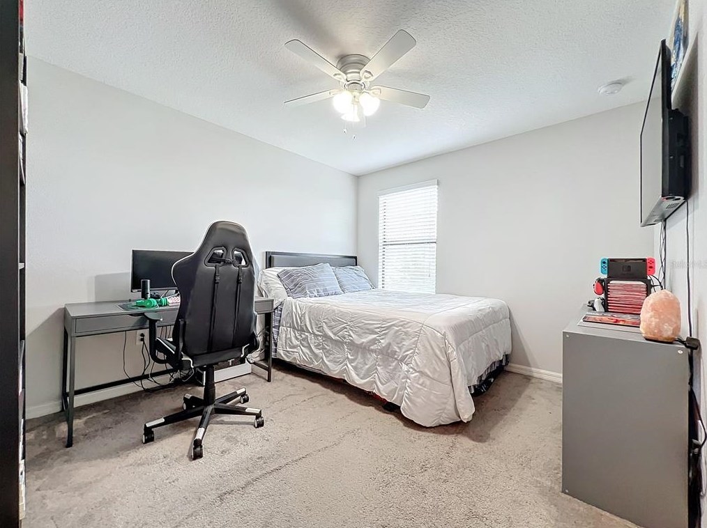 2422 7 Oaks Dr, Saint Cloud FL  34772-0078 exterior