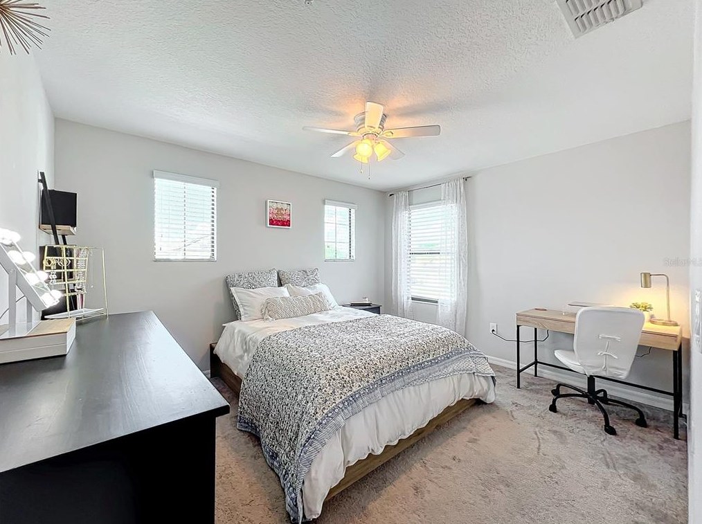 2422 7 Oaks Dr, Saint Cloud FL  34772-0078 exterior