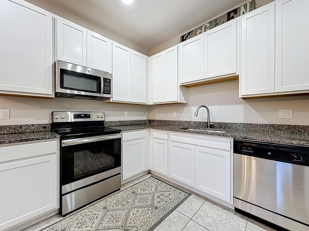 2422 7 Oaks Dr, Saint Cloud FL  34772-0078 exterior