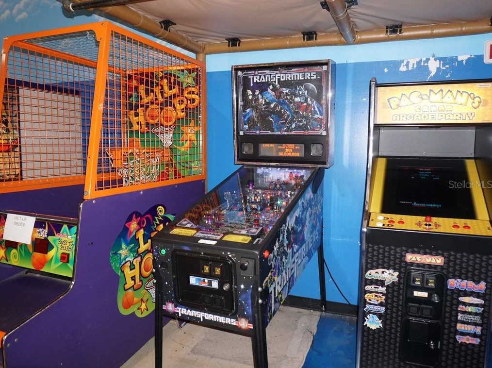 202 Palermo St, Davenport FL  33897-6903 exterior