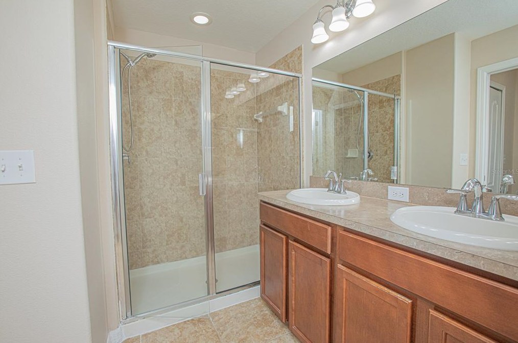 2800 Adelaide Ct, Orlando FL 32824-4289 exterior