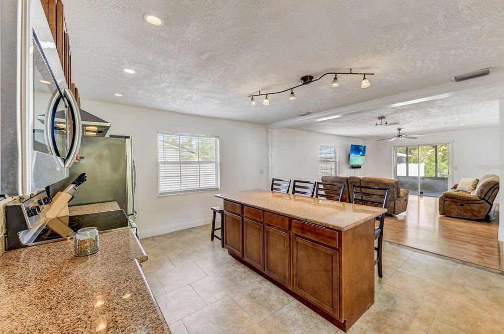 602 Bryan Ct, Altamonte Springs FL 32701-6301 exterior