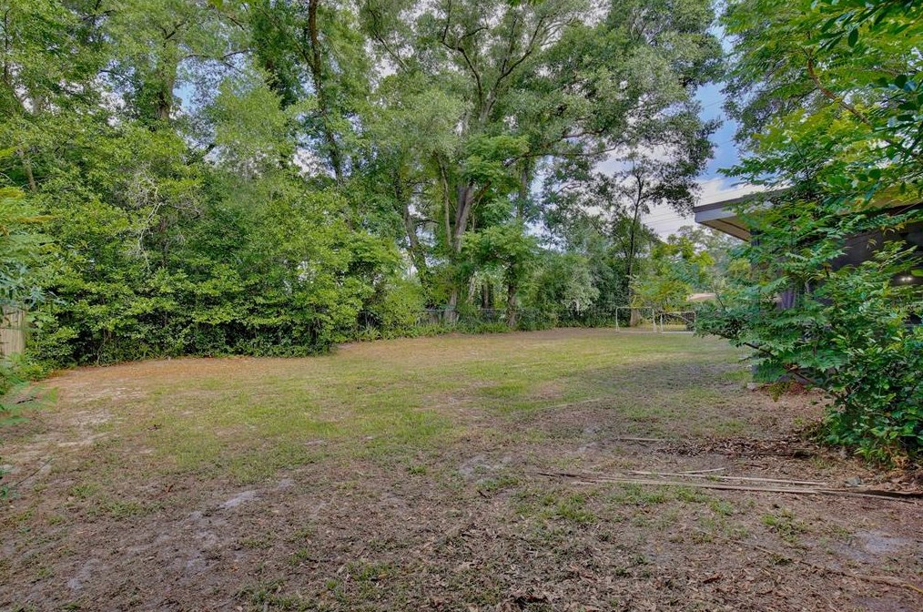 102 Bch Ave, Altamonte Springs FL 32701-7901 exterior