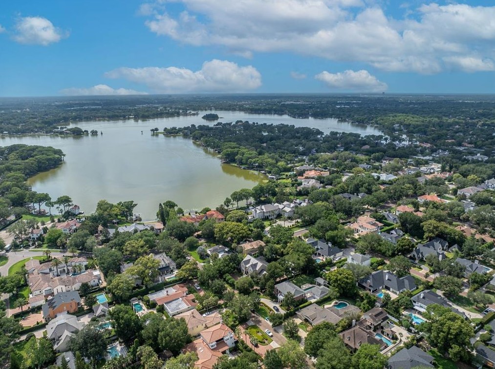 1181 Via Capri, Winter Park FL  32789-2635 exterior