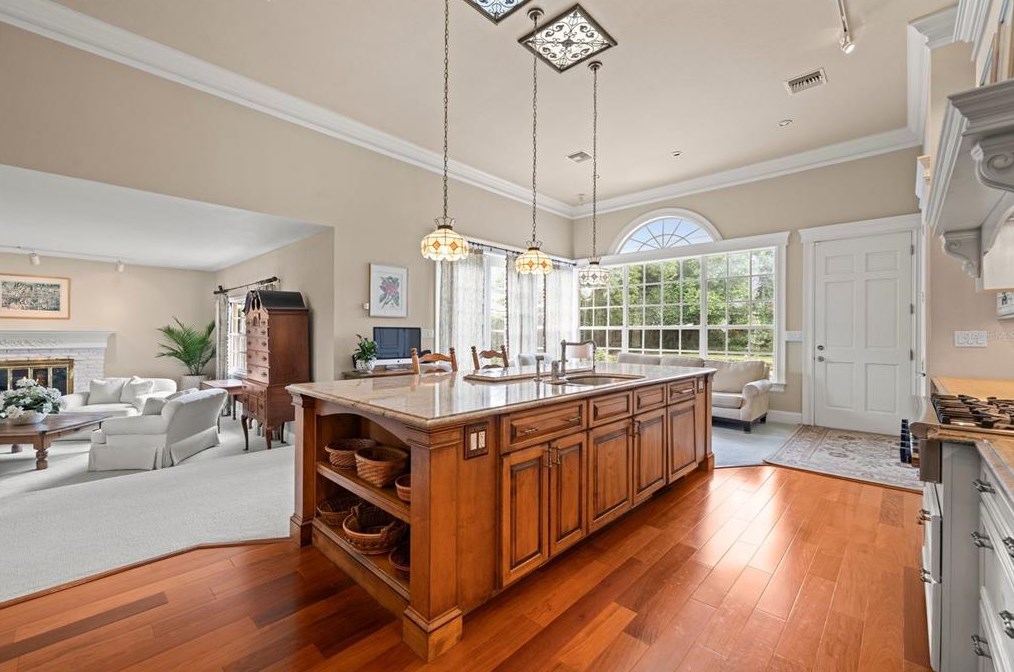 1181 Via Capri, Winter Park FL  32789-2635 exterior