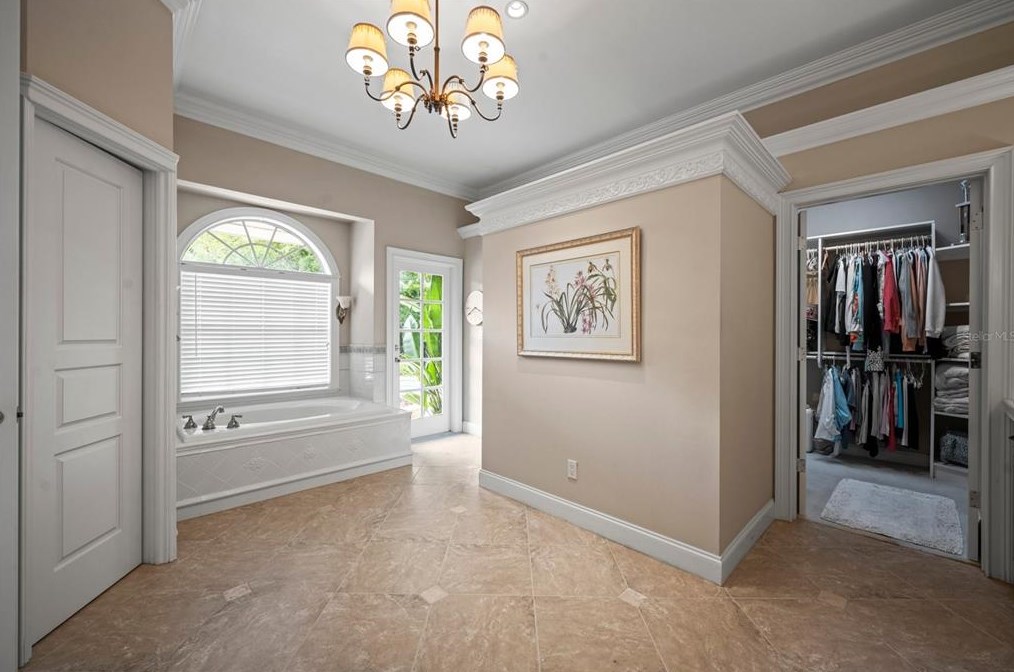 1181 Via Capri, Winter Park FL  32789-2635 exterior