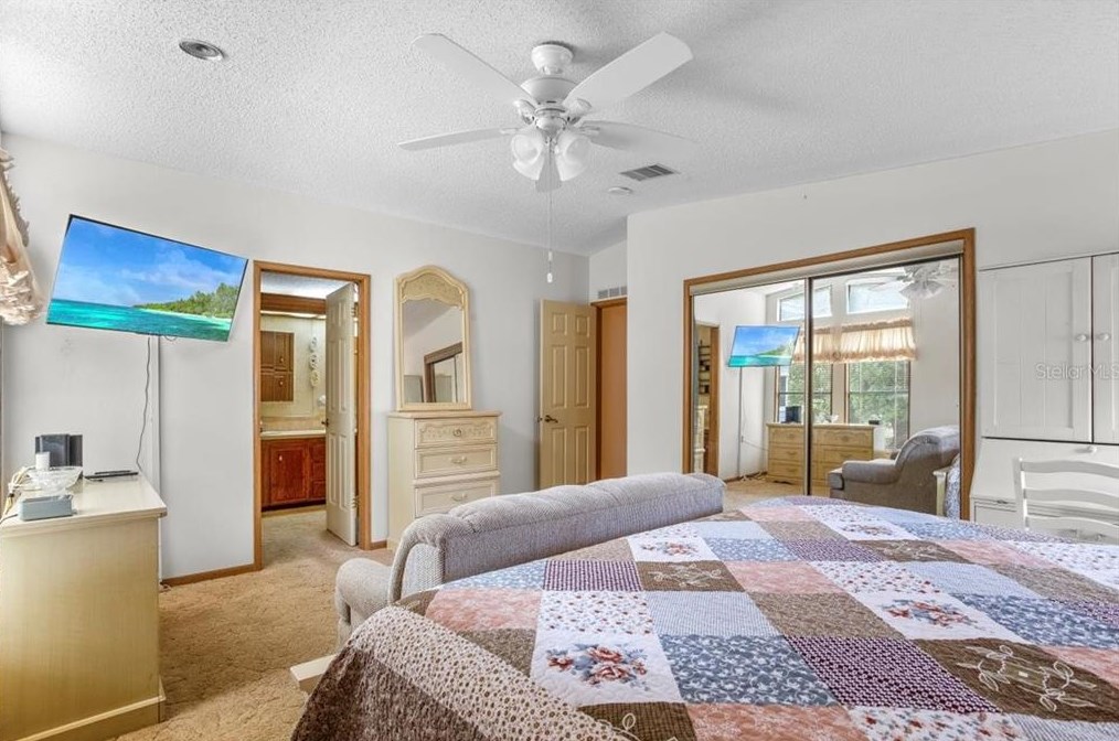 35939 Tanda Cir, Zephyrhills FL exterior