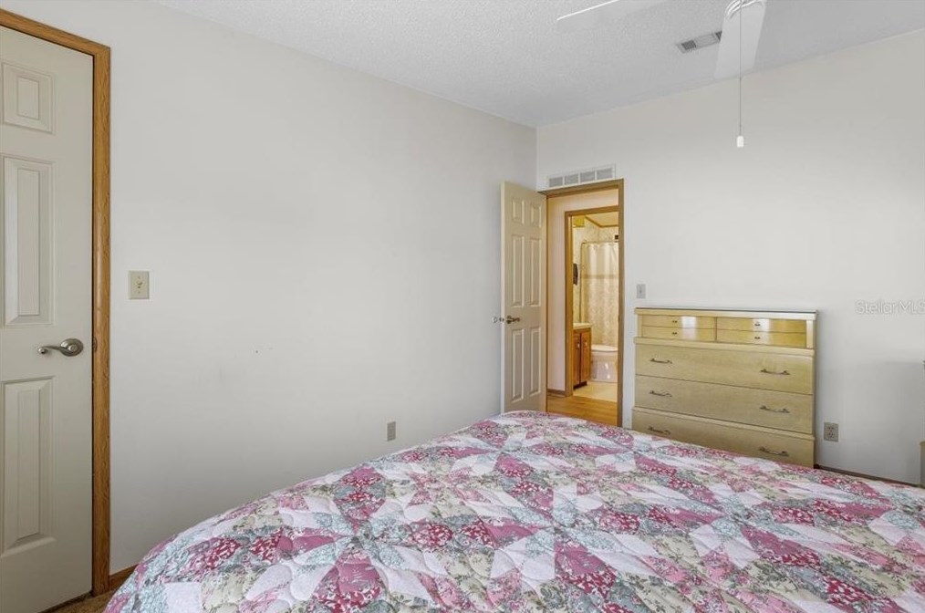 35939 Tanda Cir, Zephyrhills FL exterior