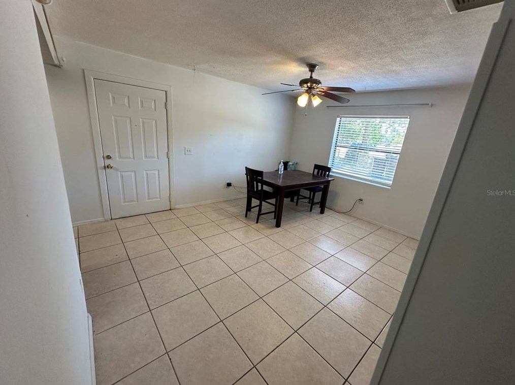 2471 Princess Carol Ct, Orlando FL  32807-8523 exterior