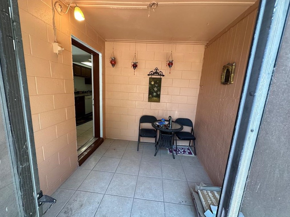 2471 Princess Carol Ct, Orlando FL  32807-8523 exterior