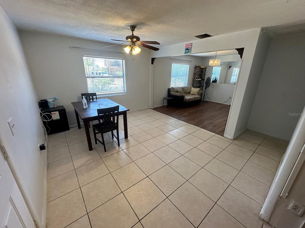 2471 Princess Carol Ct, Orlando FL  32807-8523 exterior