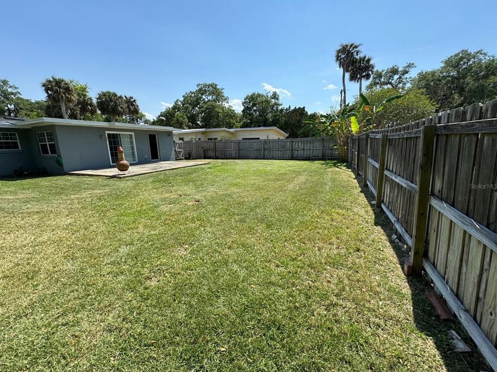 721 Wayne Ave, New Smyrna FL  32168-6323 exterior