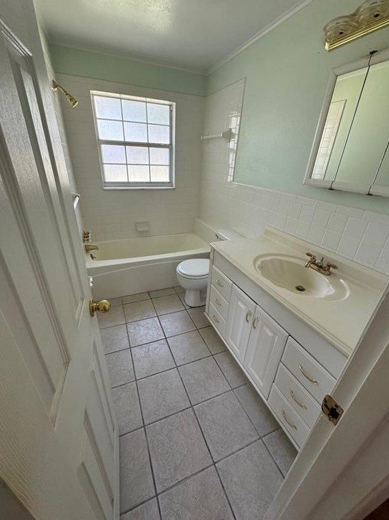 721 Wayne Ave, New Smyrna FL  32168-6323 exterior