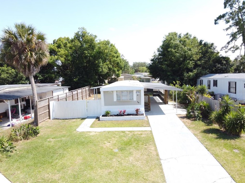 59 Lawrence Ct, Daytona Beach FL  32127-6011 exterior